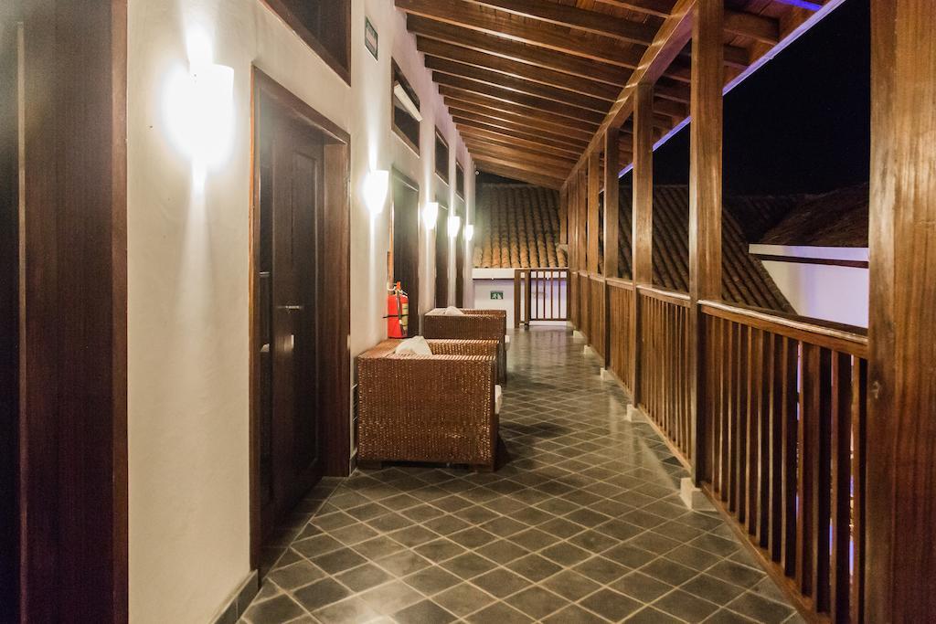 Hotel Azul León Esterno foto