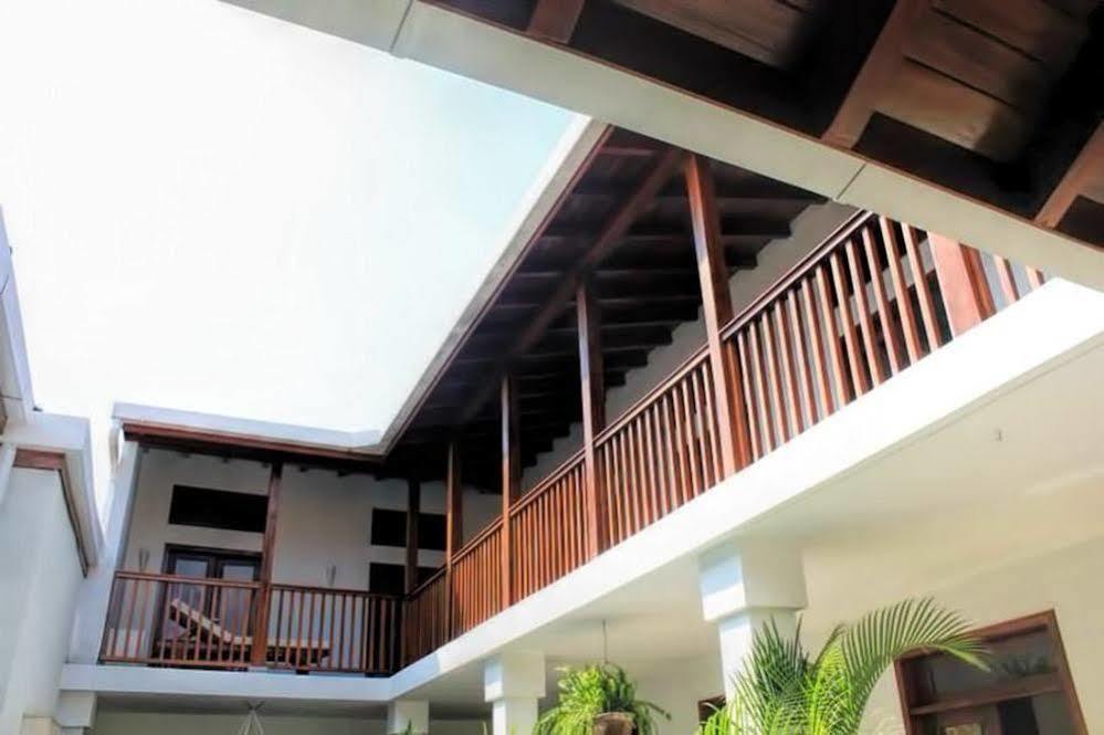 Hotel Azul León Esterno foto